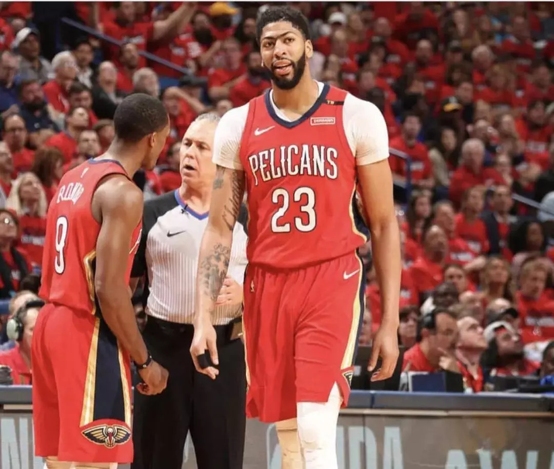 发球局上始 发球局上始